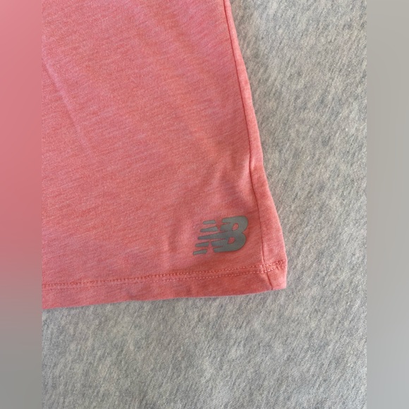 New Balance Tank Top - Picture 3 of 3